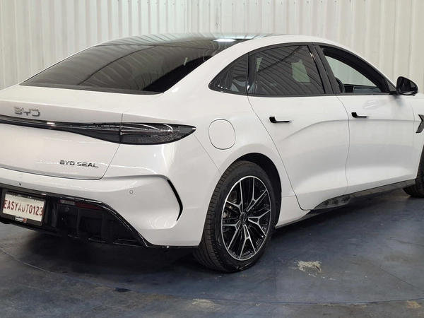 2025 Byd Seal Premium Electric Automatic