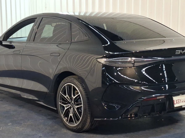 2025 Byd Seal Premium Electric All Wheel Drive