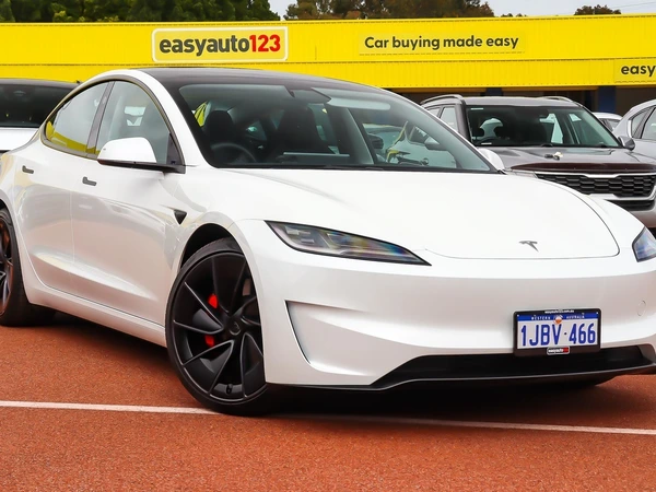2025 Tesla Model 3 Performance AWD Electric