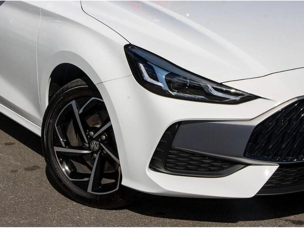 2025 Mg Mg5 Essence Manual Petrol Turbocharged