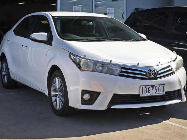 2014 Toyota Corolla SX Automatic Reversing Camera Bluetooth