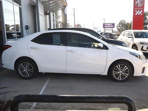 2014 Toyota Corolla SX Automatic Reversing Camera Bluetooth