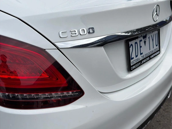 2019 Mercedes-Benz C-Class C300 Automatic Rear Wheel Drive Sunroof Bluetooth