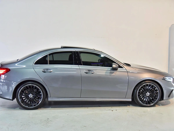 2025 Mercedes-Benz A250 Sedan Dual-Clutch 4WD Panoramic Sunroof