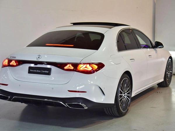 2025 Mercedes-Benz E300 Rear Wheel Drive Sports Automatic