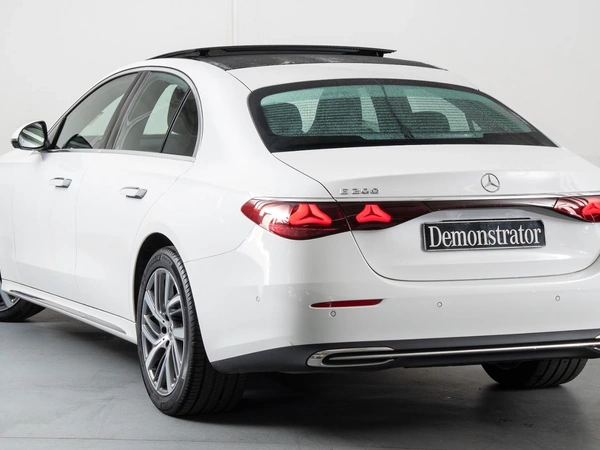 2026 Mercedes-Benz E200 Sports Automatic Rear Wheel Drive Electric Sunroof Apple CarPlay