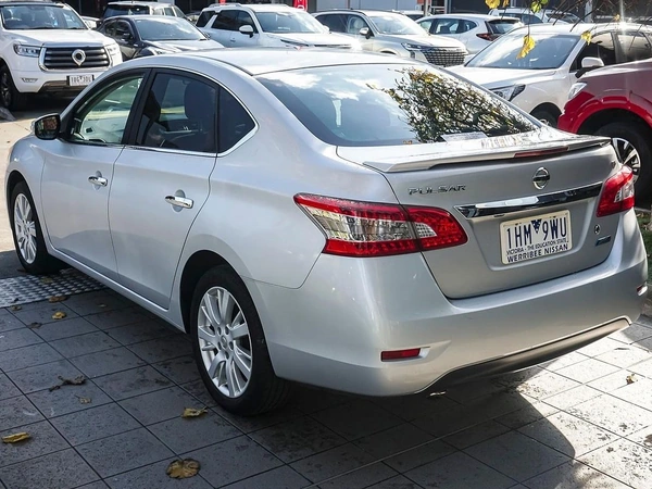 2013 Nissan Pulsar Ti B17 Automatic Front Wheel Drive Leather Seats Reversing Camera