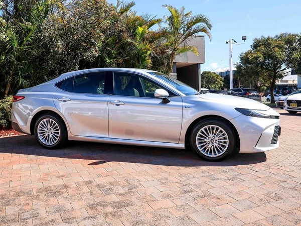 2025 Toyota Camry Ascent Hybrid CVT Automatic