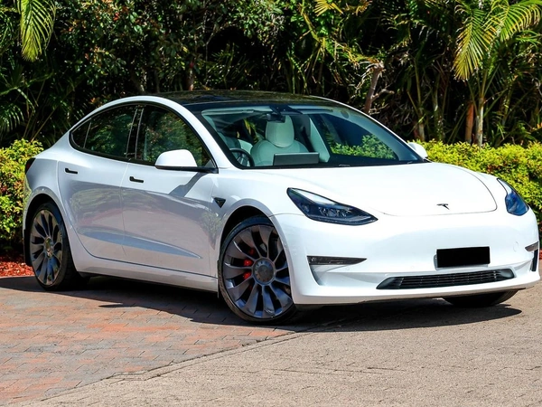 2022 Tesla Model 3 Performance AWD Automatic