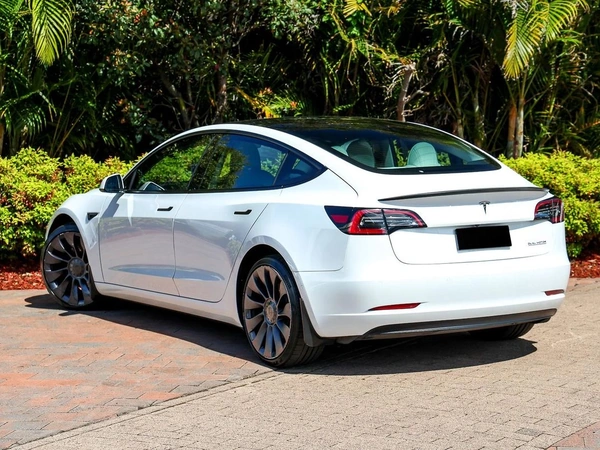 2022 Tesla Model 3 Performance AWD Automatic